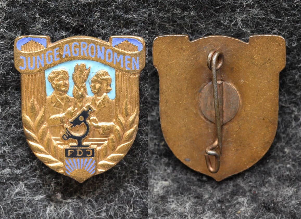Знак Пионерия ГДР Юный агроном от Аукциона Значки и Знаки