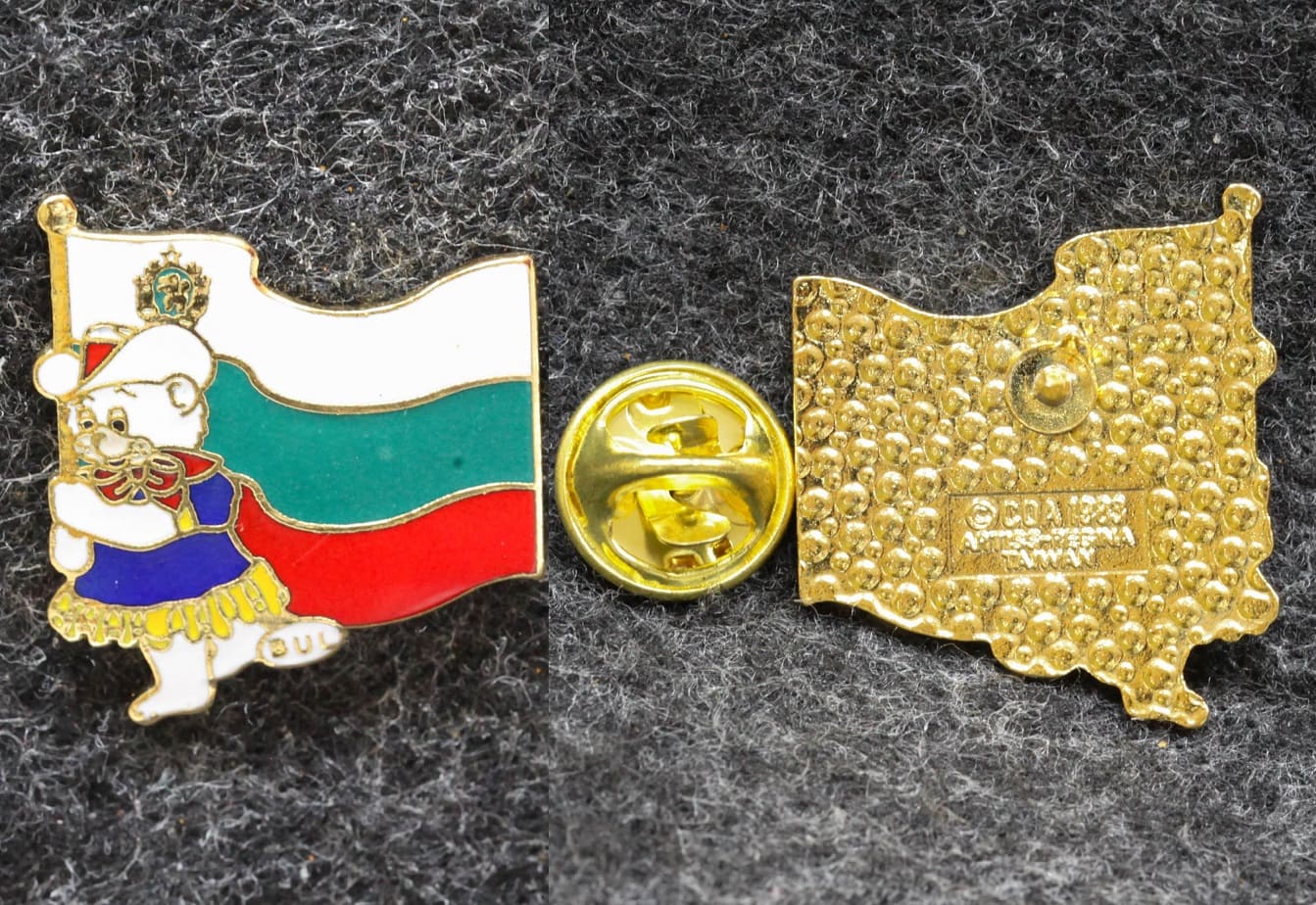 Знак Олимпиада Калгари 1988 год Канада Флаг Сборная Болгарии от Аукциона Значки и Знаки