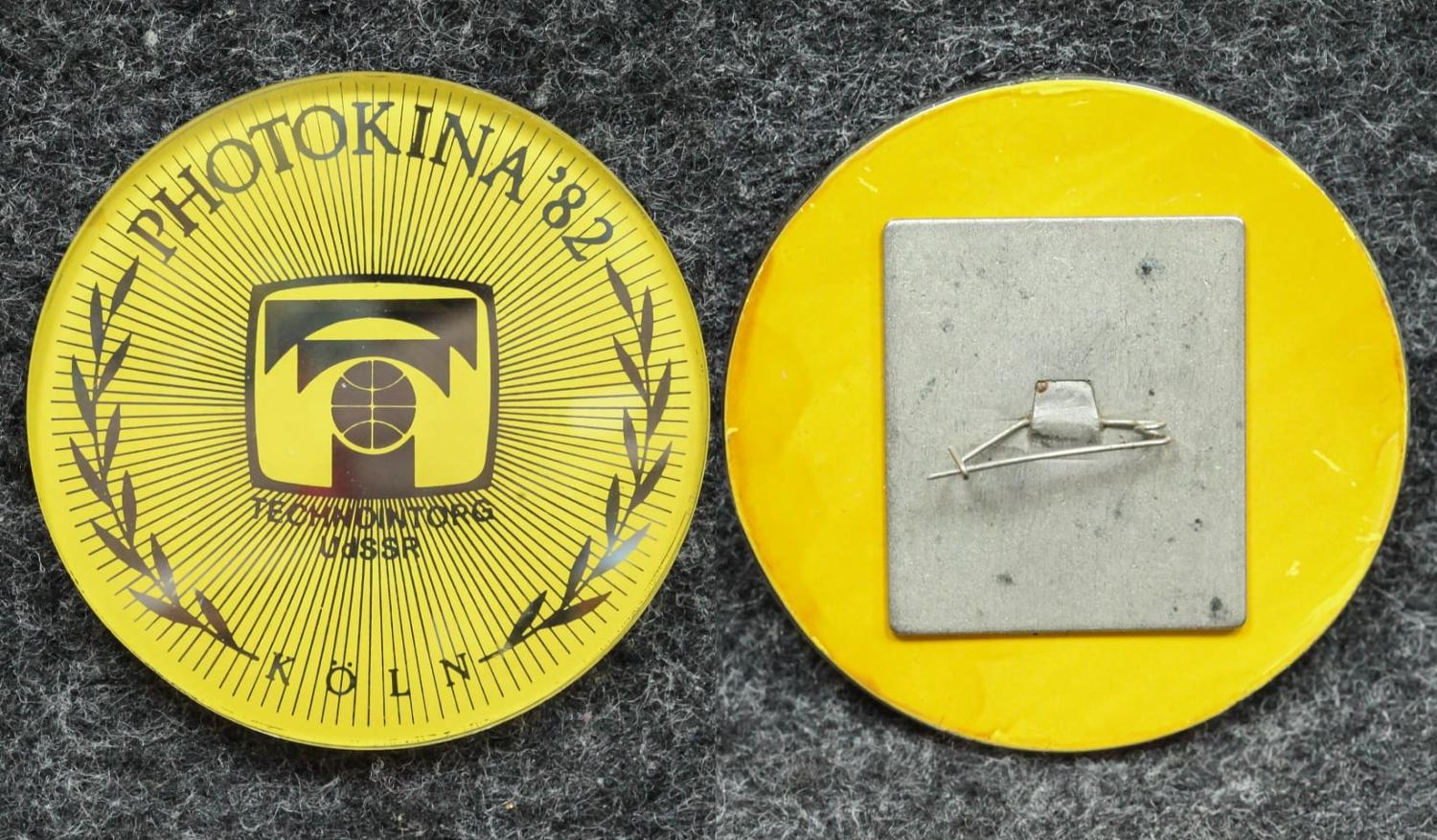 Знак Photokina Внешняя торговля Техноинторг Кёльн 1982 год от Аукциона Значки и Знаки